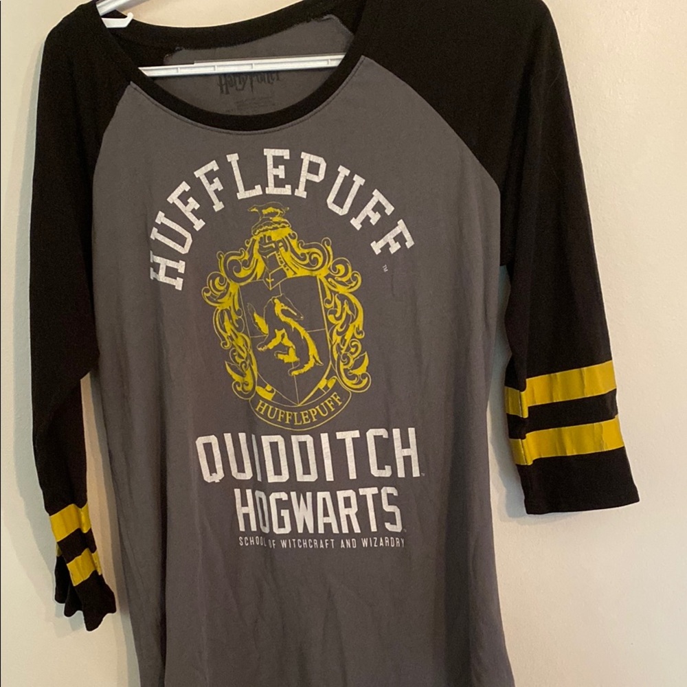Harry Potter Hufflepuff Shirt 3/4 sleeve pic : crinkled sleeve stripes) Size XL